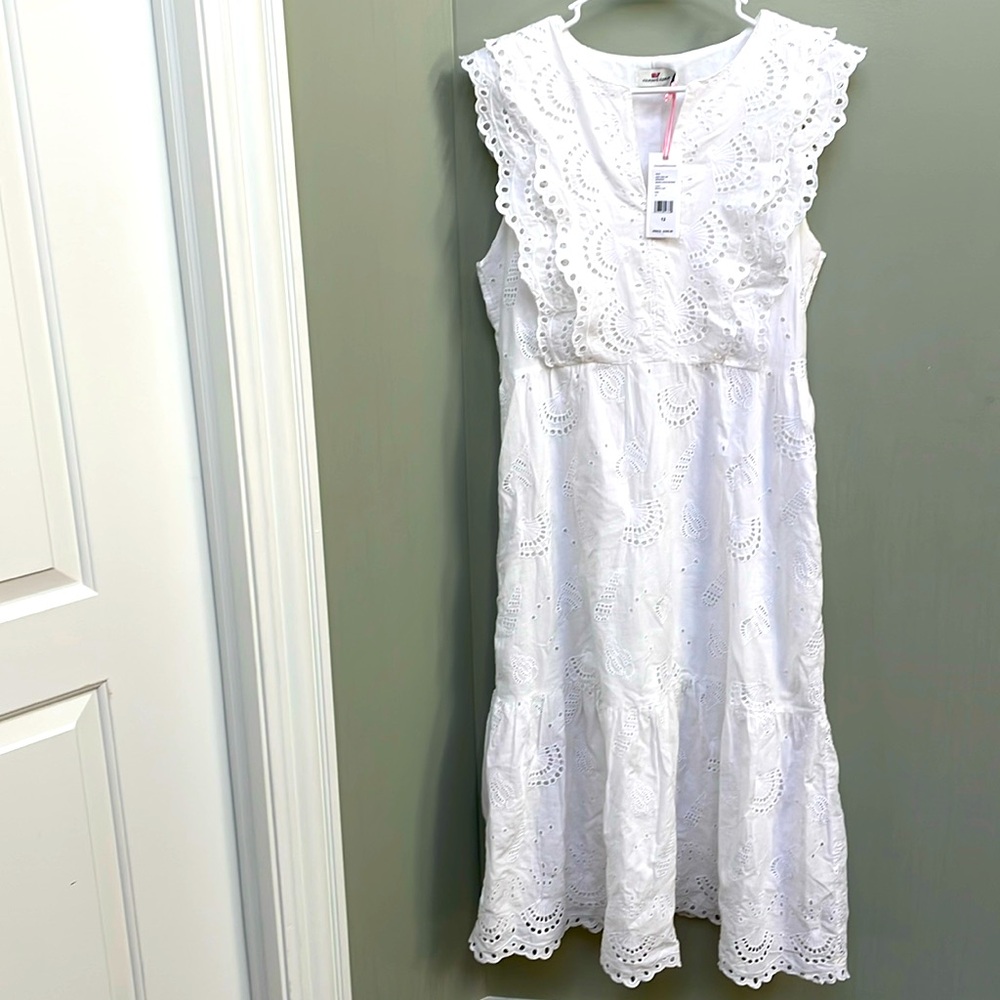 Size 12 White eye let vineyard comes dress